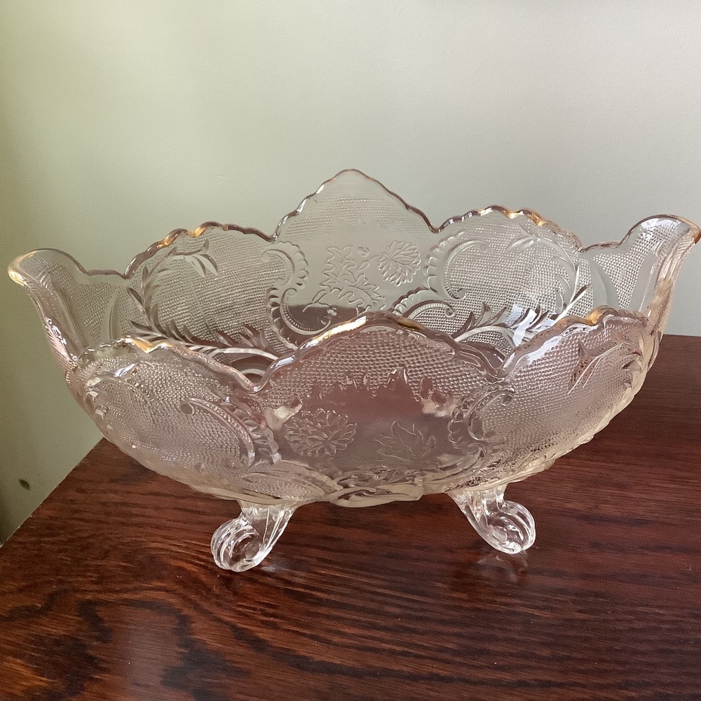 Vintage Jeanette Lombardi glass footed bowl